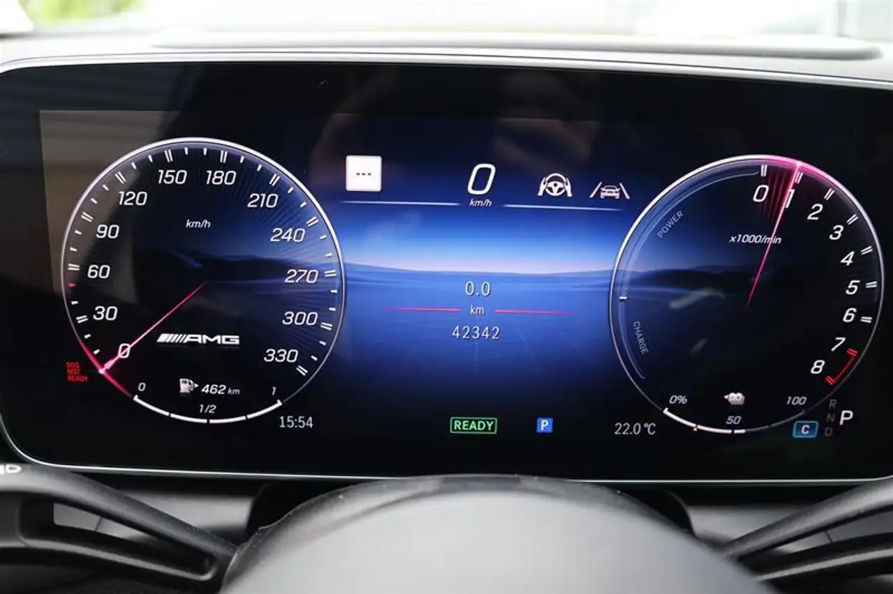 Mercedes-Benz GLC снимка Mercedes-Benz GLC