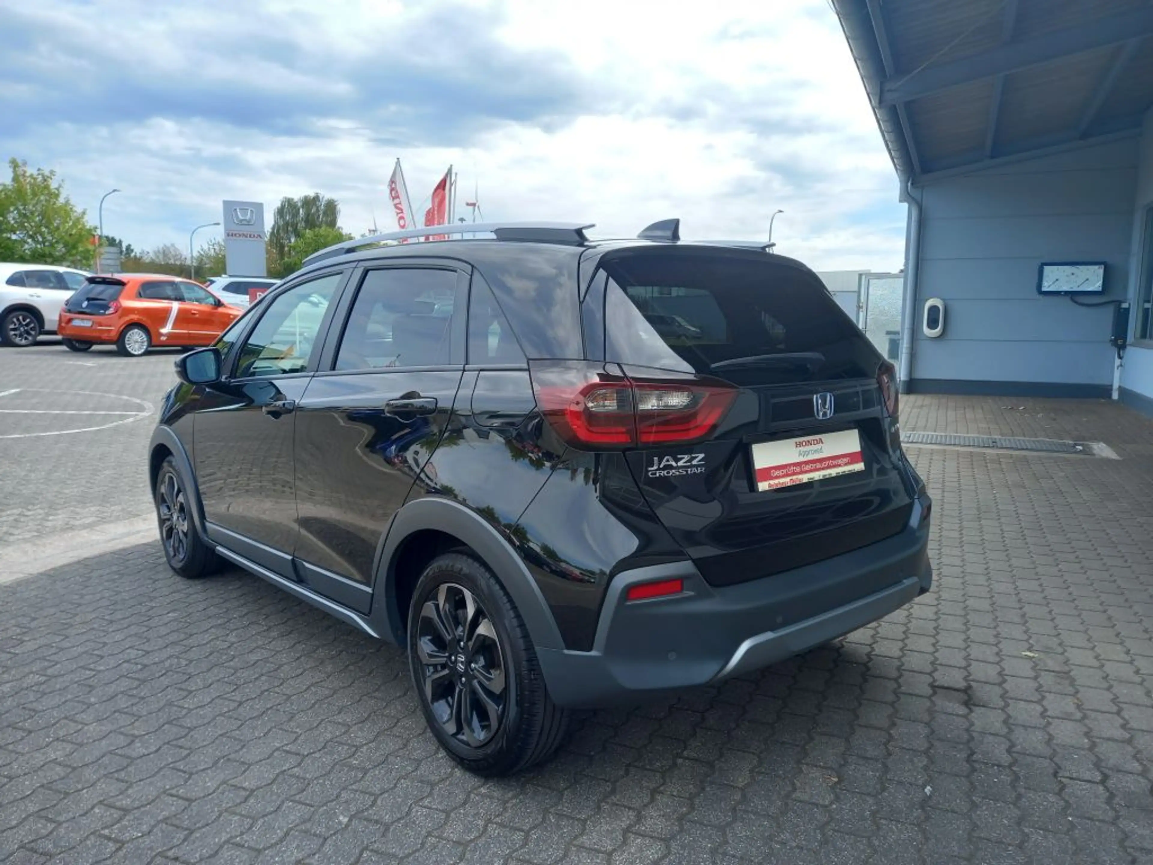 Honda Jazz e:HEV 1.5 i-MMD Hybrid Crosstar Advance — photo 3