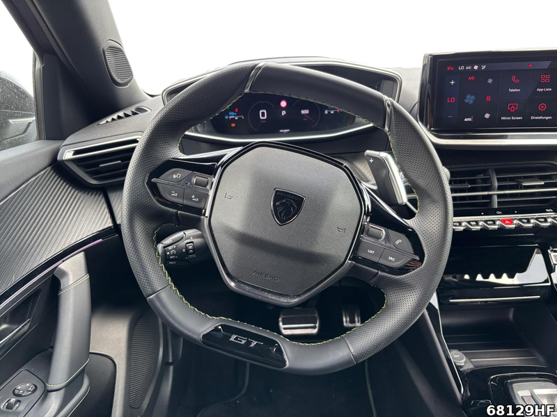 Peugeot 2008 GT — photo 9