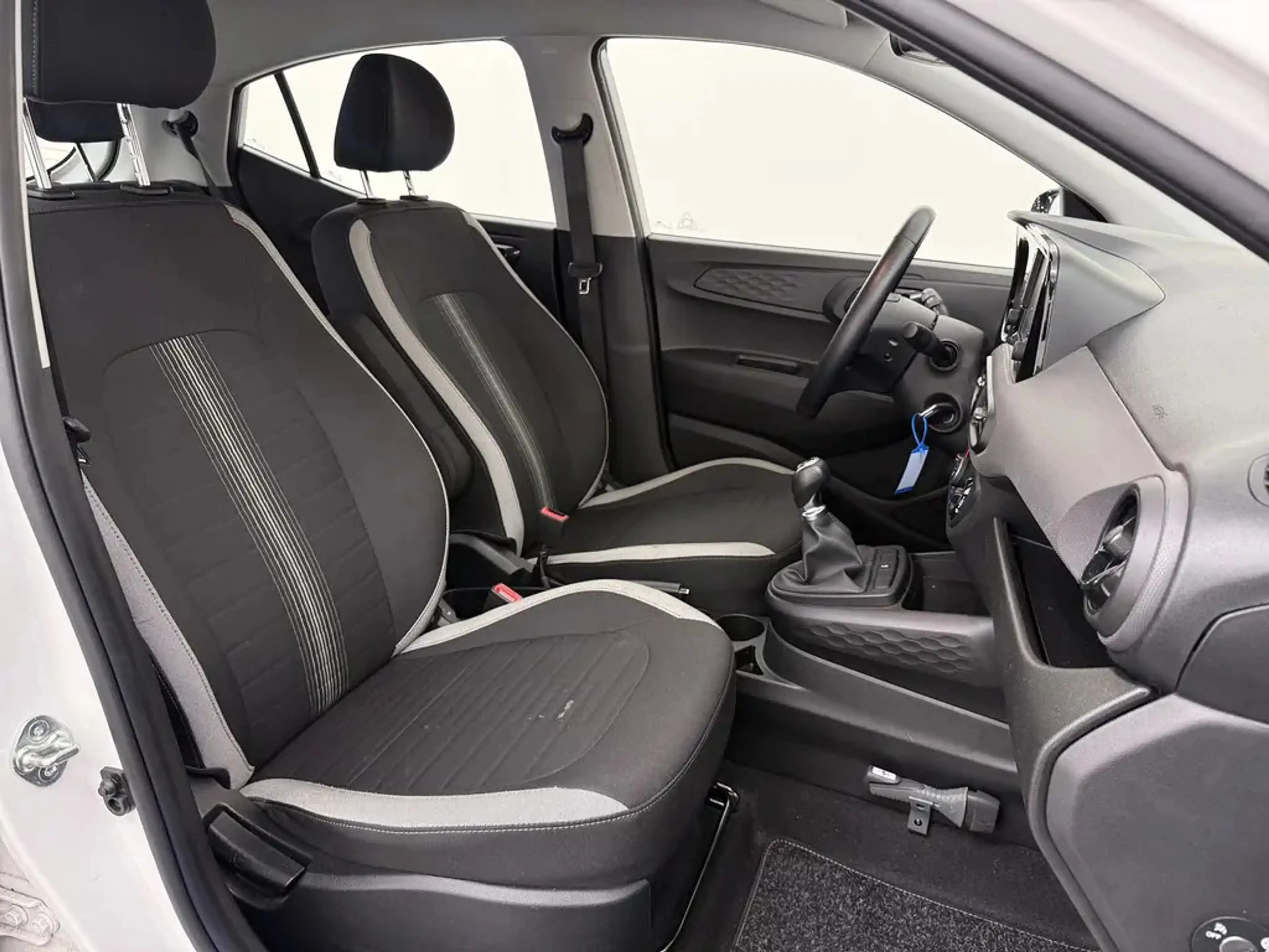 Hyundai i10 1.0 Comfort Compact, zuinig en verrassend compleet — photo 9