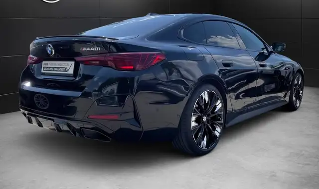 BMW M view 13