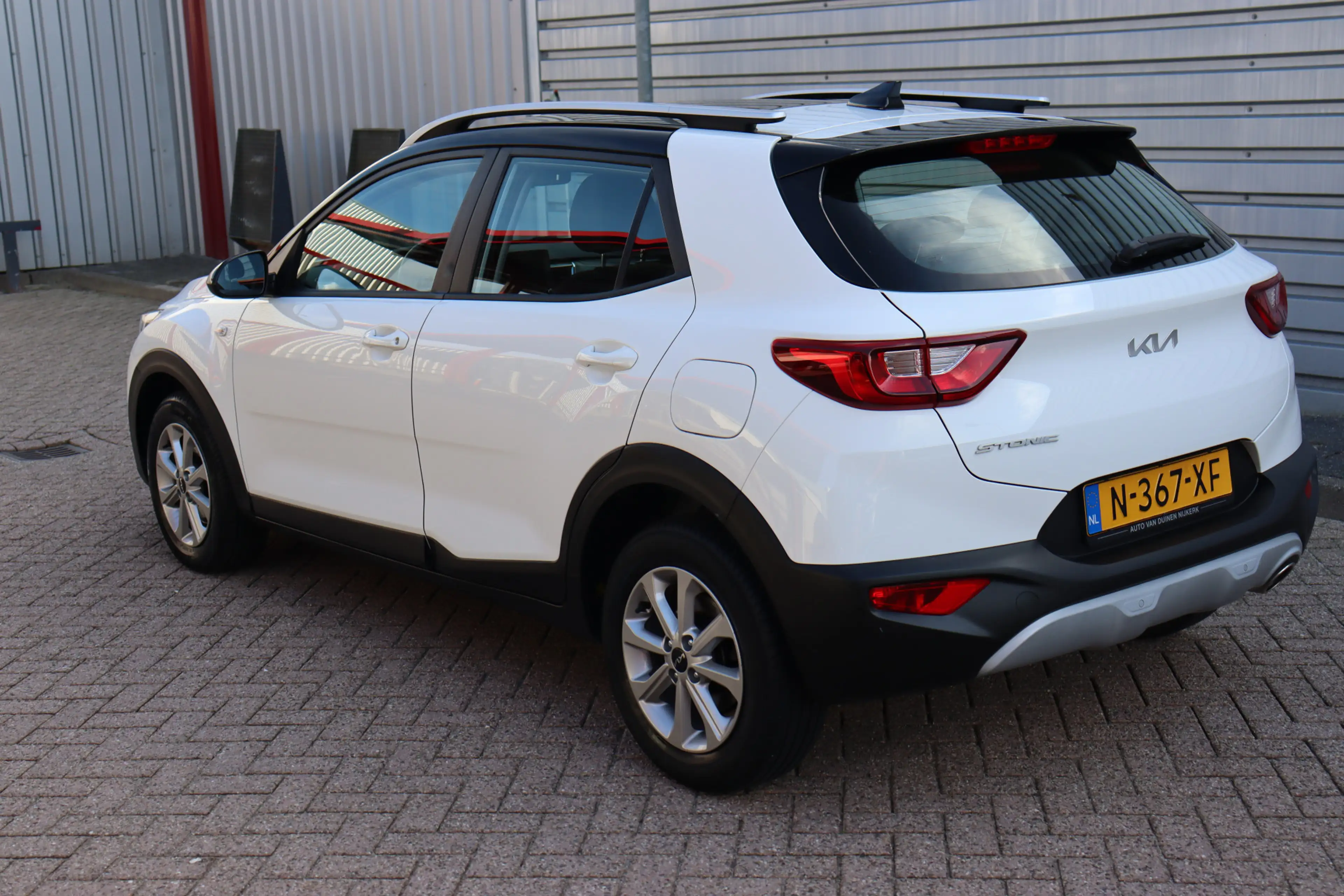 Kia Stonic 1.0 T-GDi MHEV DynamicLine O.a: Clima, Navi, Ad. C — photo 10