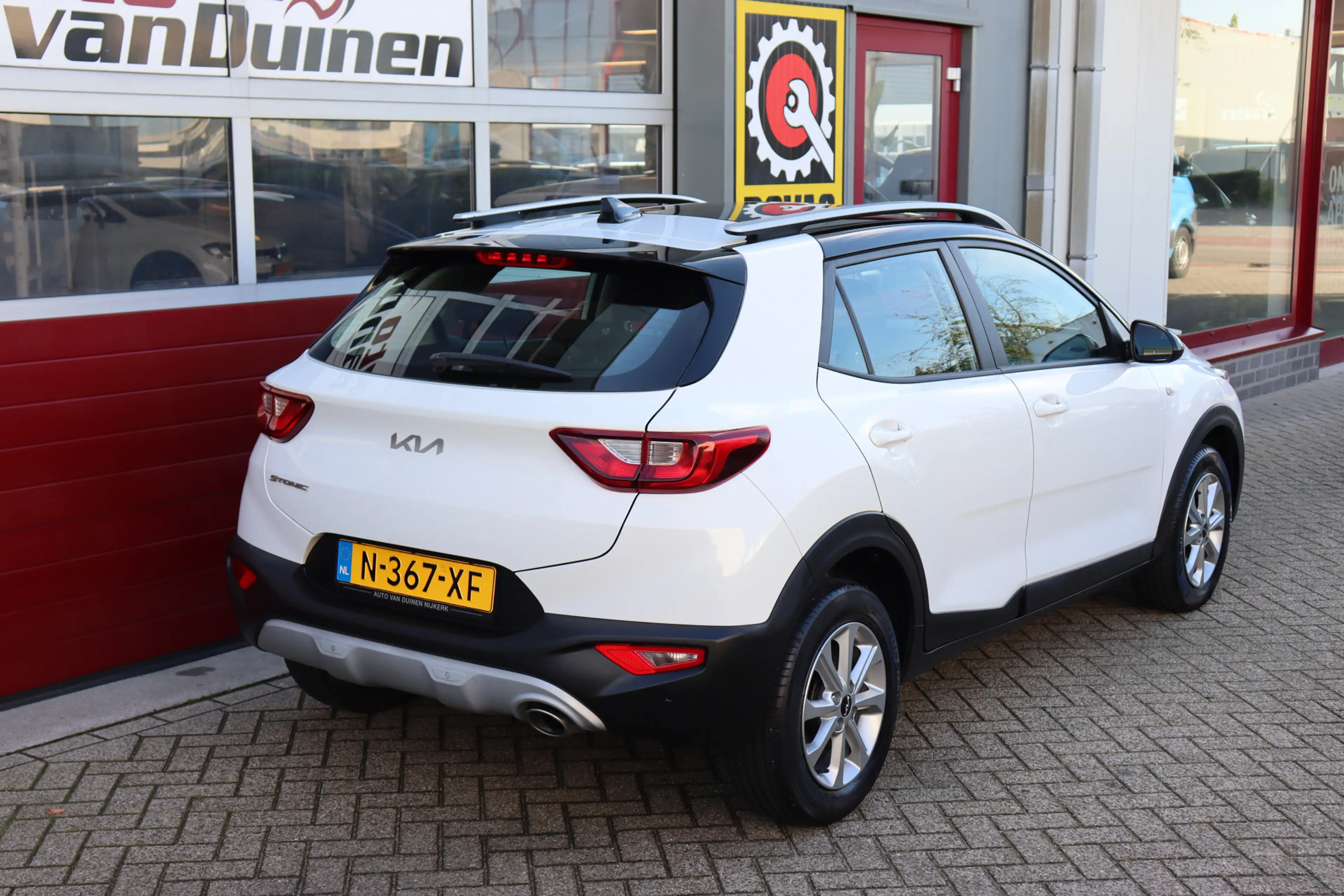 Kia Stonic 1.0 T-GDi MHEV DynamicLine O.a: Clima, Navi, Ad. C — photo 4