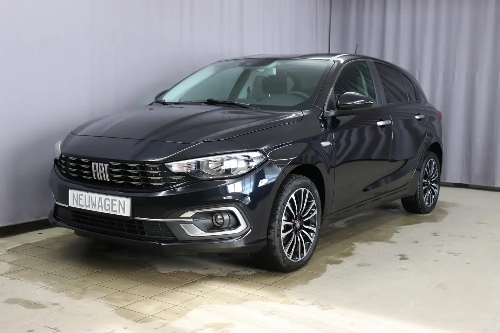 Fiat Tipo 5-Türer CITY LIFE 1.5 GSE 96kW DCT Sie sparen 1... Schwarz - 1
