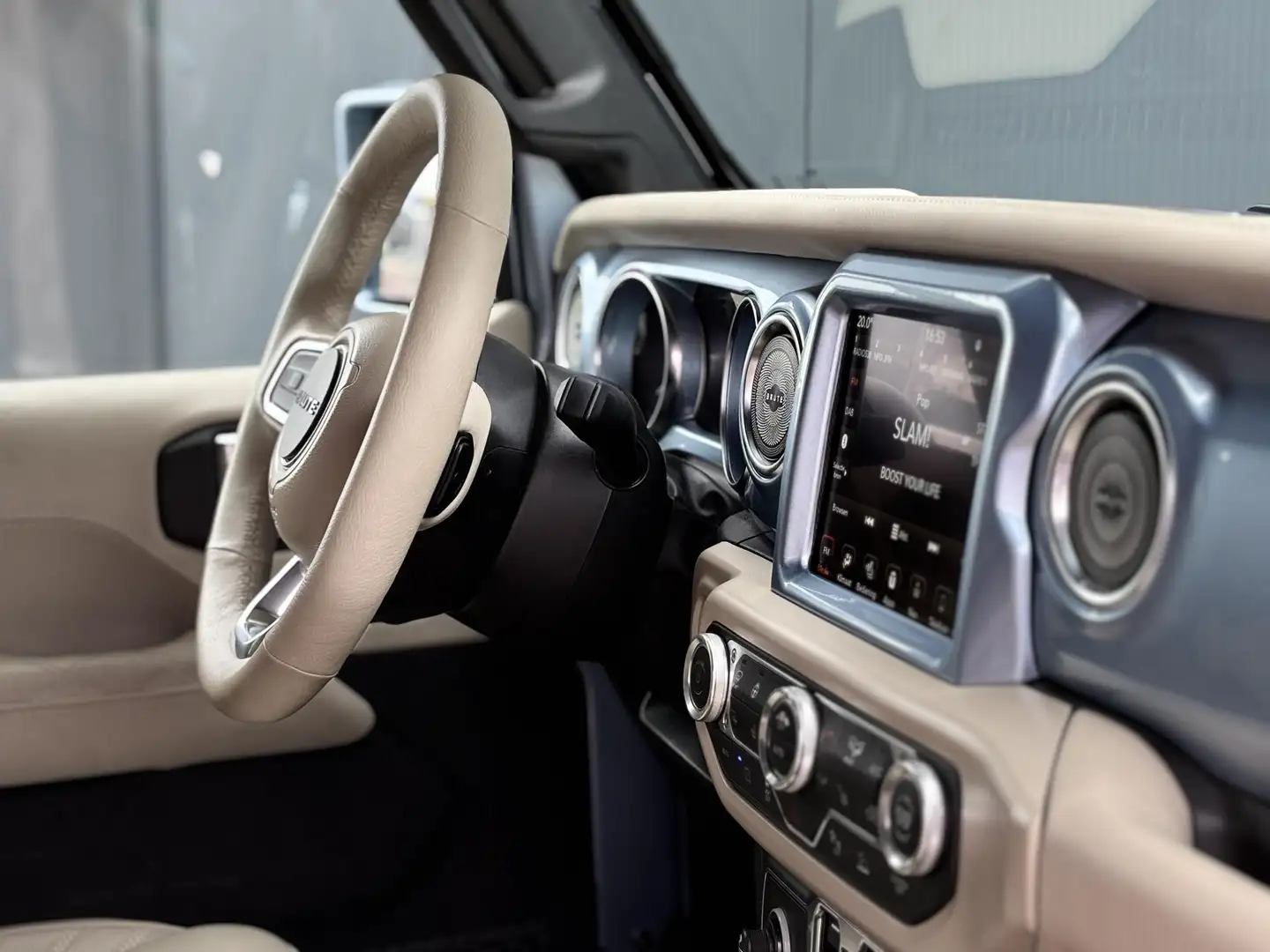 Jeep Wrangler BRUTE "Casa di Beau" 4xe 380 Rubicon Bleu - 2