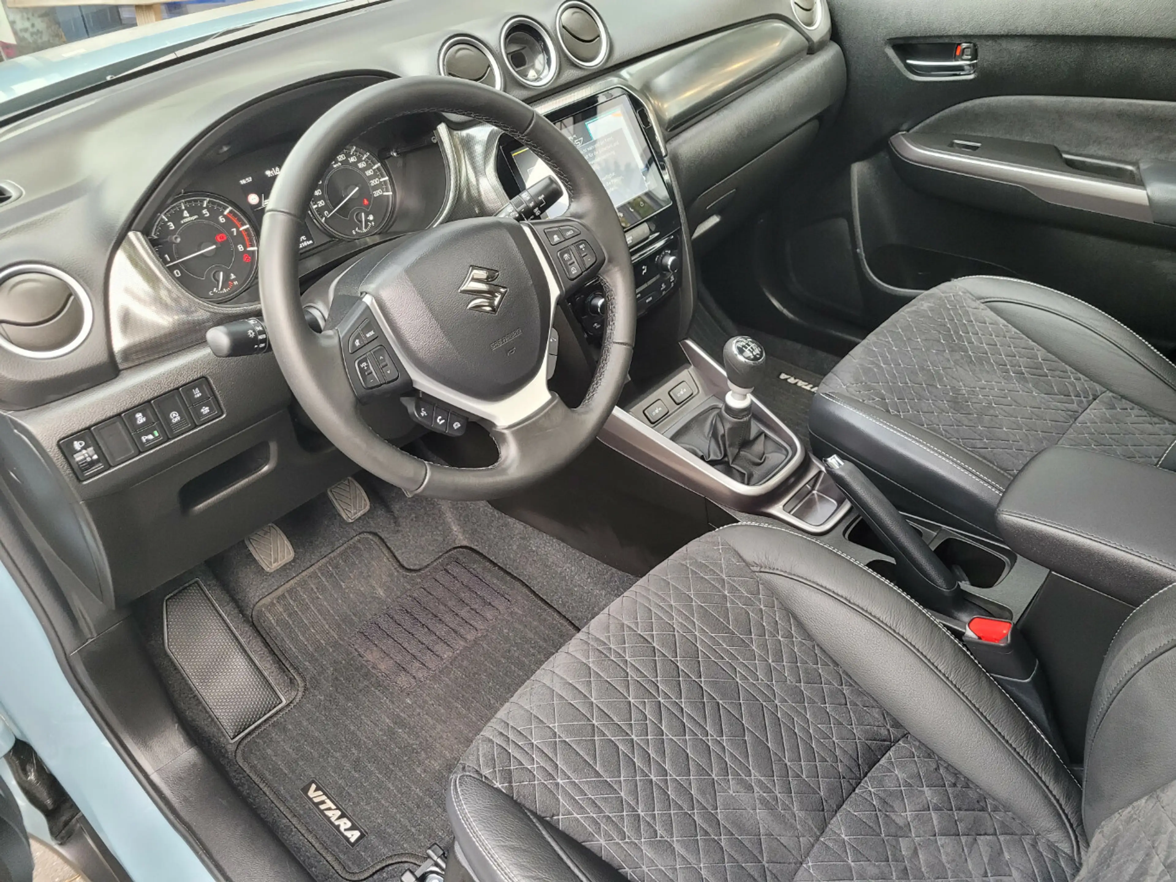 Suzuki Vitara 1.4 Mild-Hybrid Comfort+ 4x2*nur 5.200km*Pano*ACC* — photo 11
