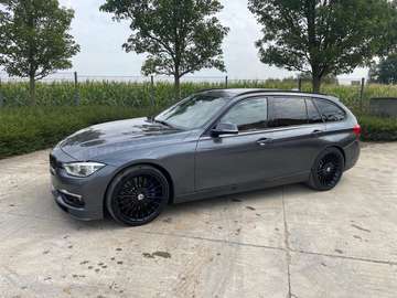 Touring Biturbo Switch-Tronic RWD