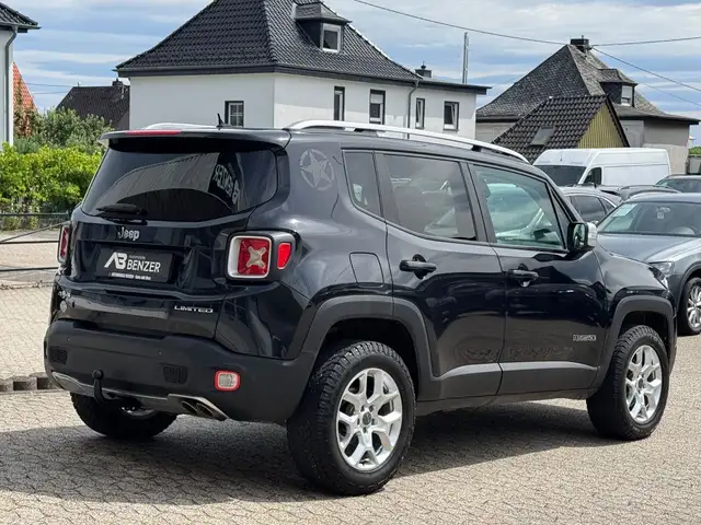 Jeep Renegade view 5