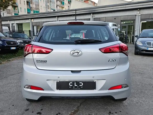Hyundai I20 view 5