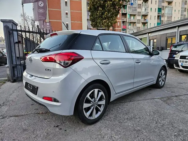 Hyundai I20 view 4