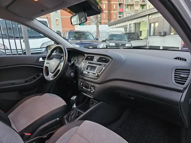 Hyundai I20 view 11