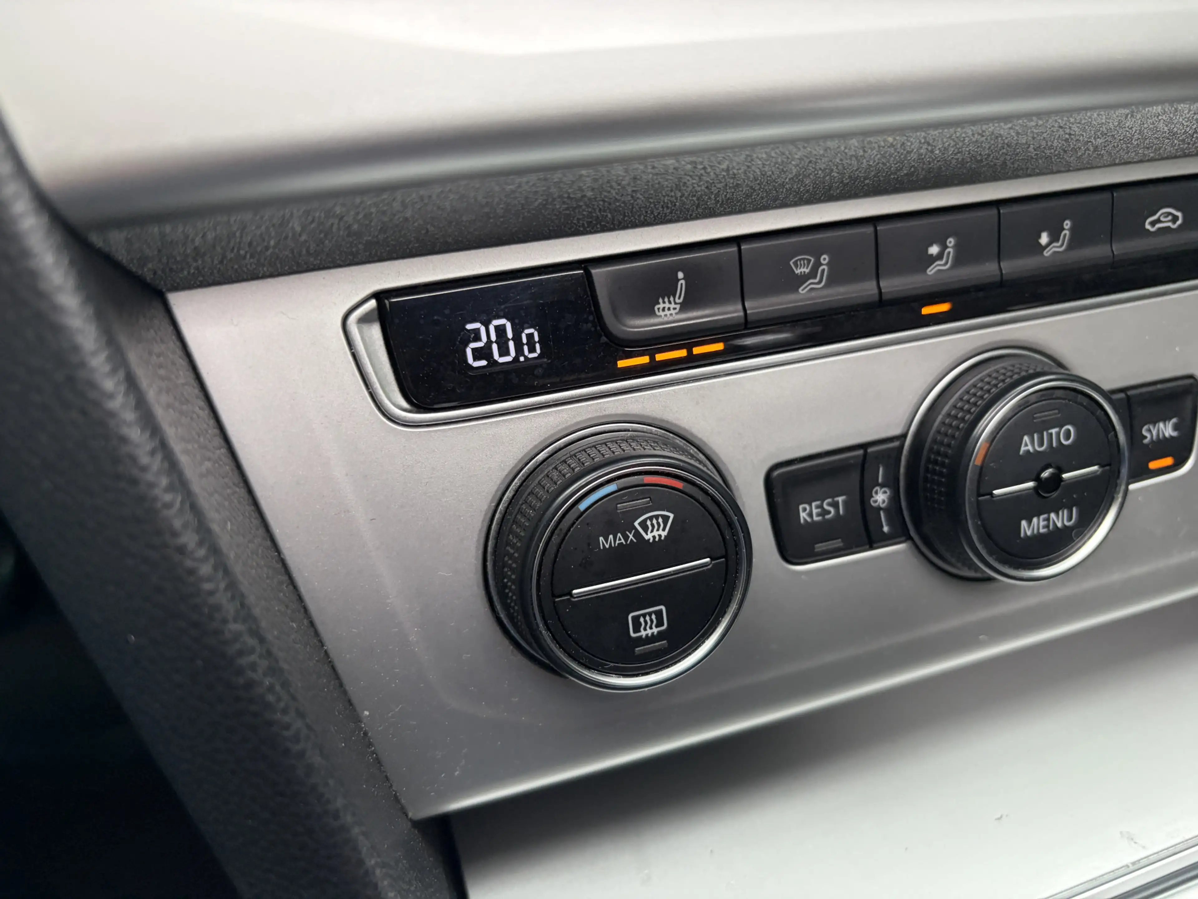 Volkswagen Passat Variant 1.4 TSI Highline Business R / AUTOMAAT / NAVI / CR — photo 13