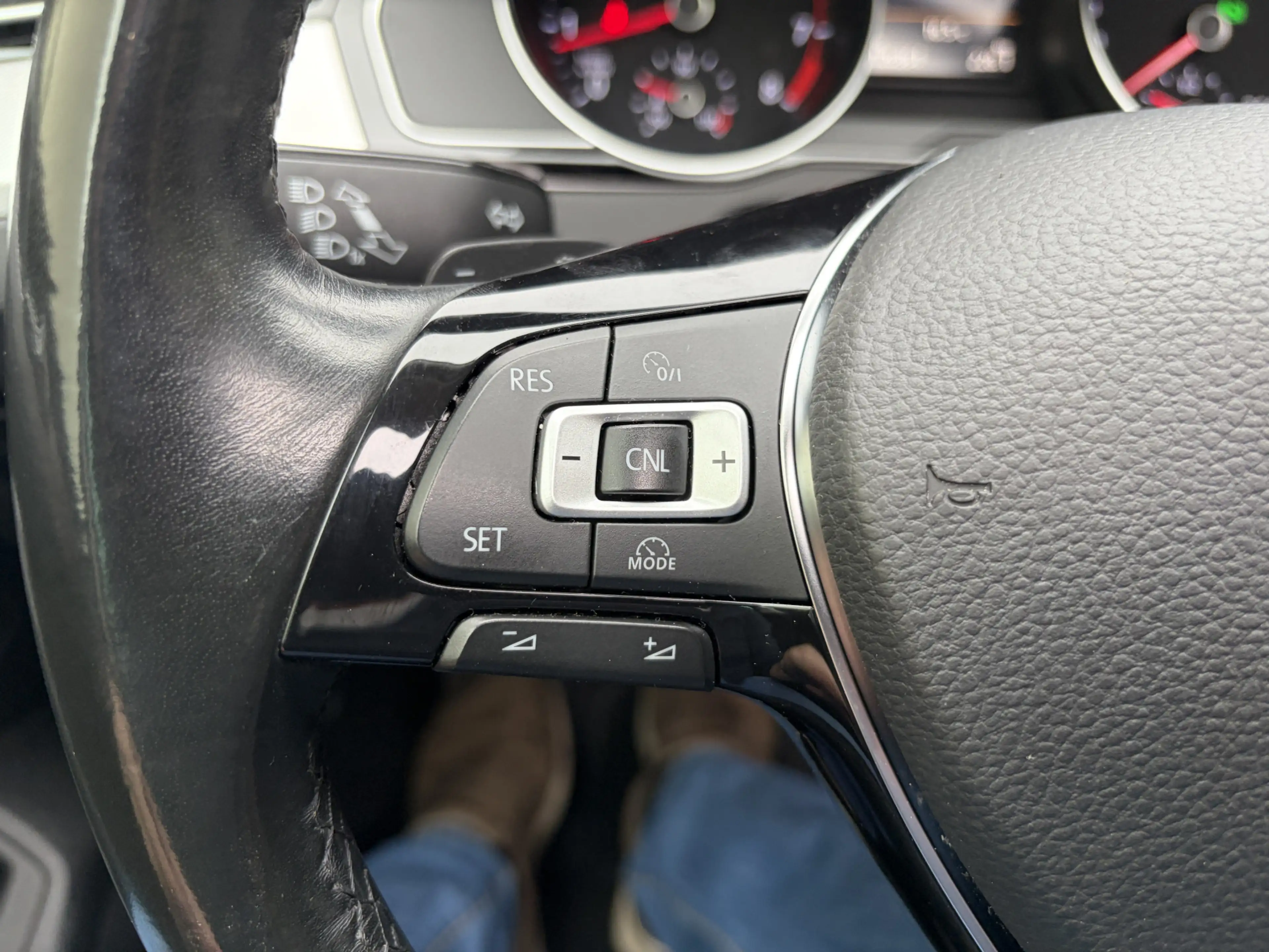 Volkswagen Passat Variant 1.4 TSI Highline Business R / AUTOMAAT / NAVI / CR — photo 18