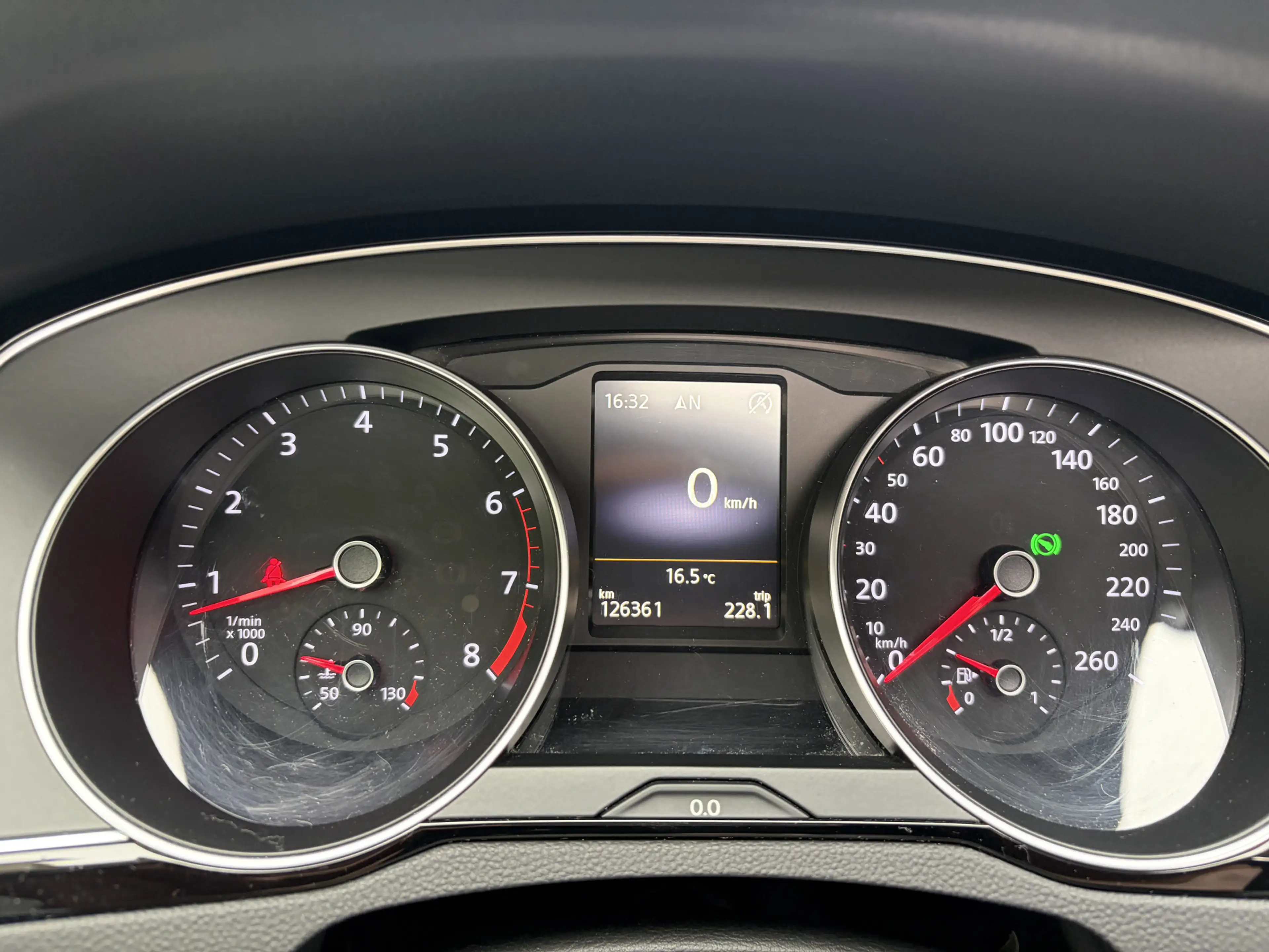 Volkswagen Passat Variant 1.4 TSI Highline Business R / AUTOMAAT / NAVI / CR — photo 16