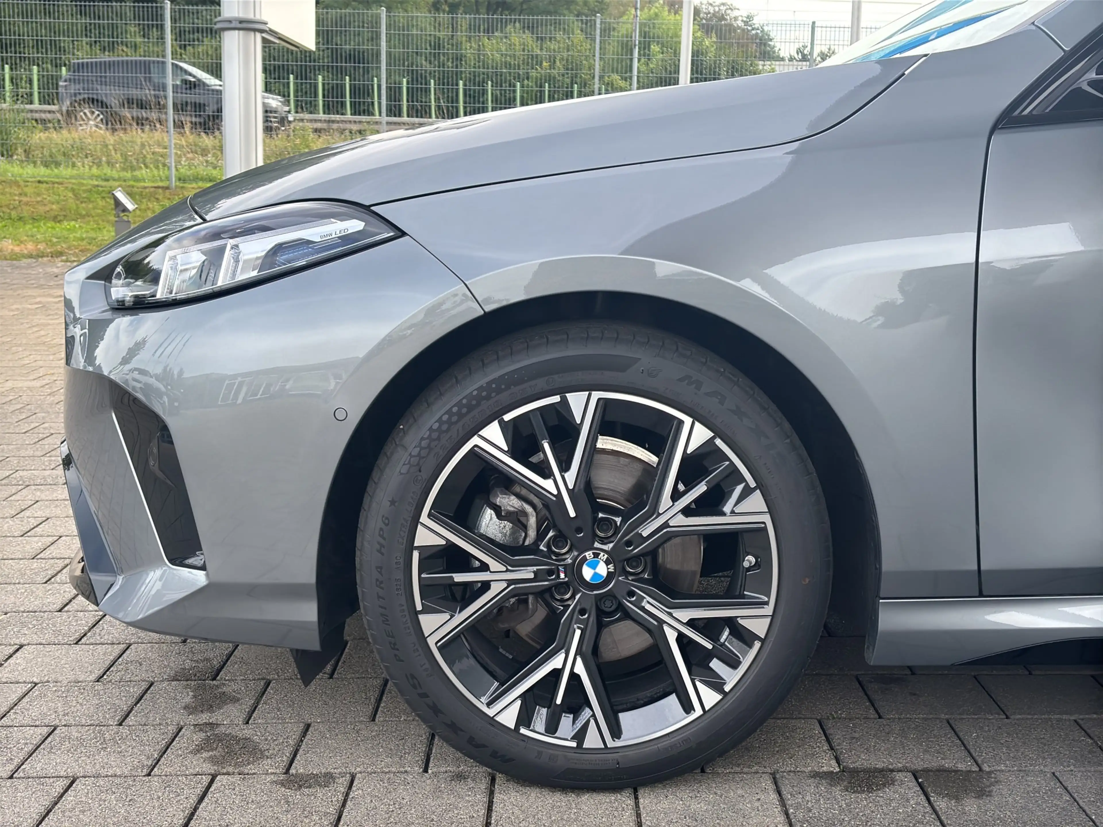BMW 120 Limousine M Sport ACC AdLED Komfortzugang SH — photo 3