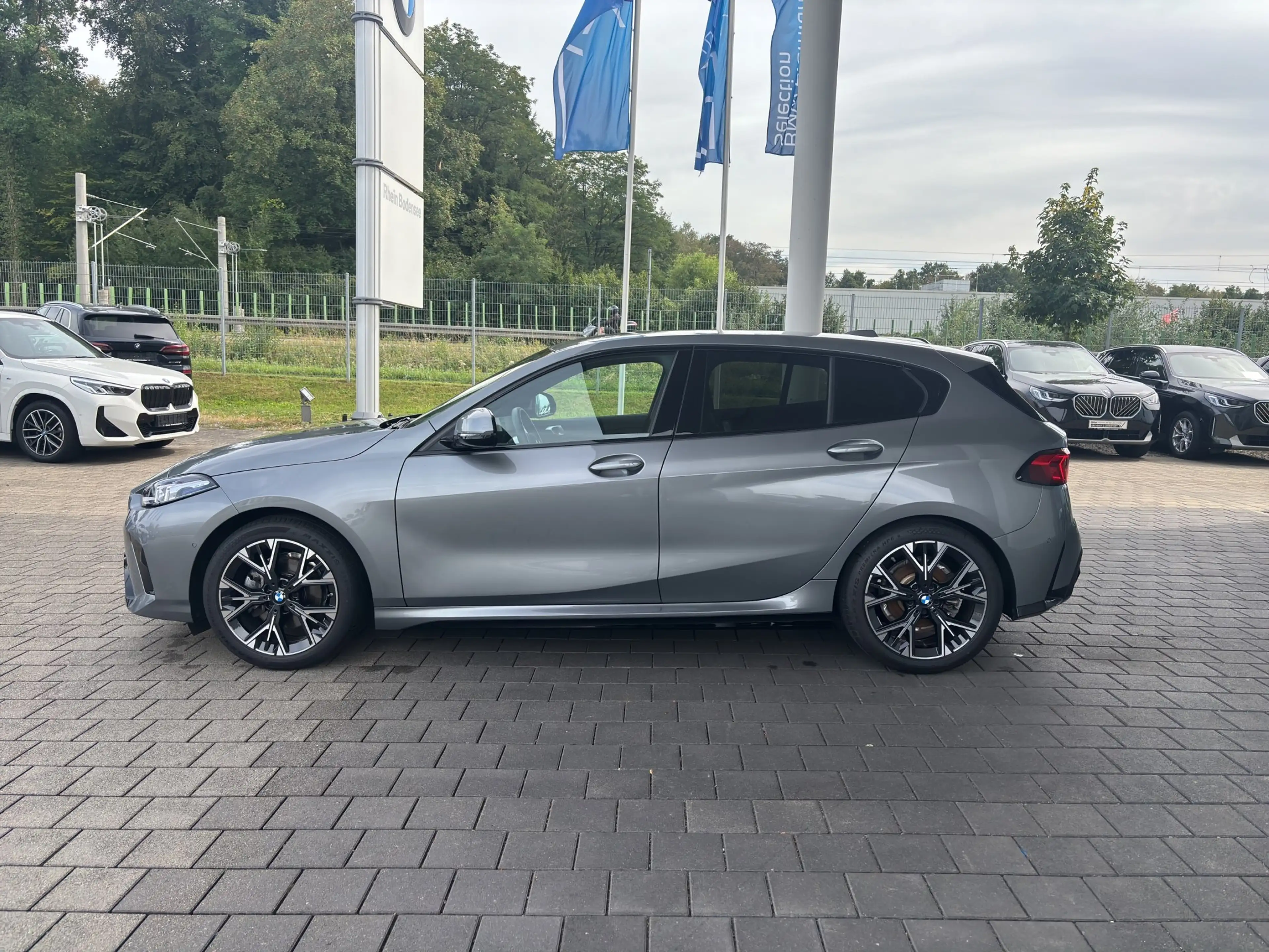 BMW 120 Limousine M Sport ACC AdLED Komfortzugang SH — photo 14