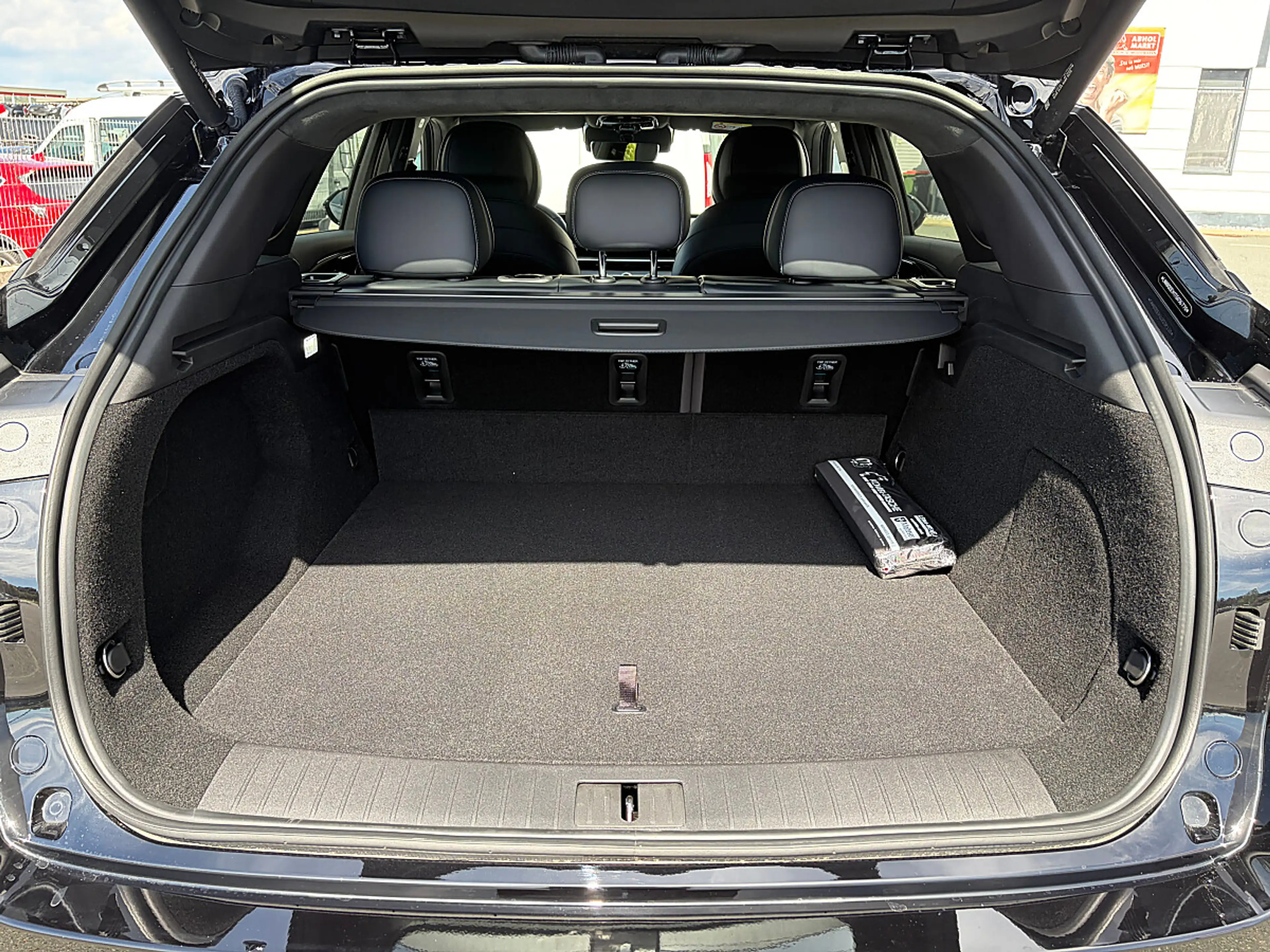 Omoda 9 PHEV 1.5TGDi Premium Line AWD — photo 15