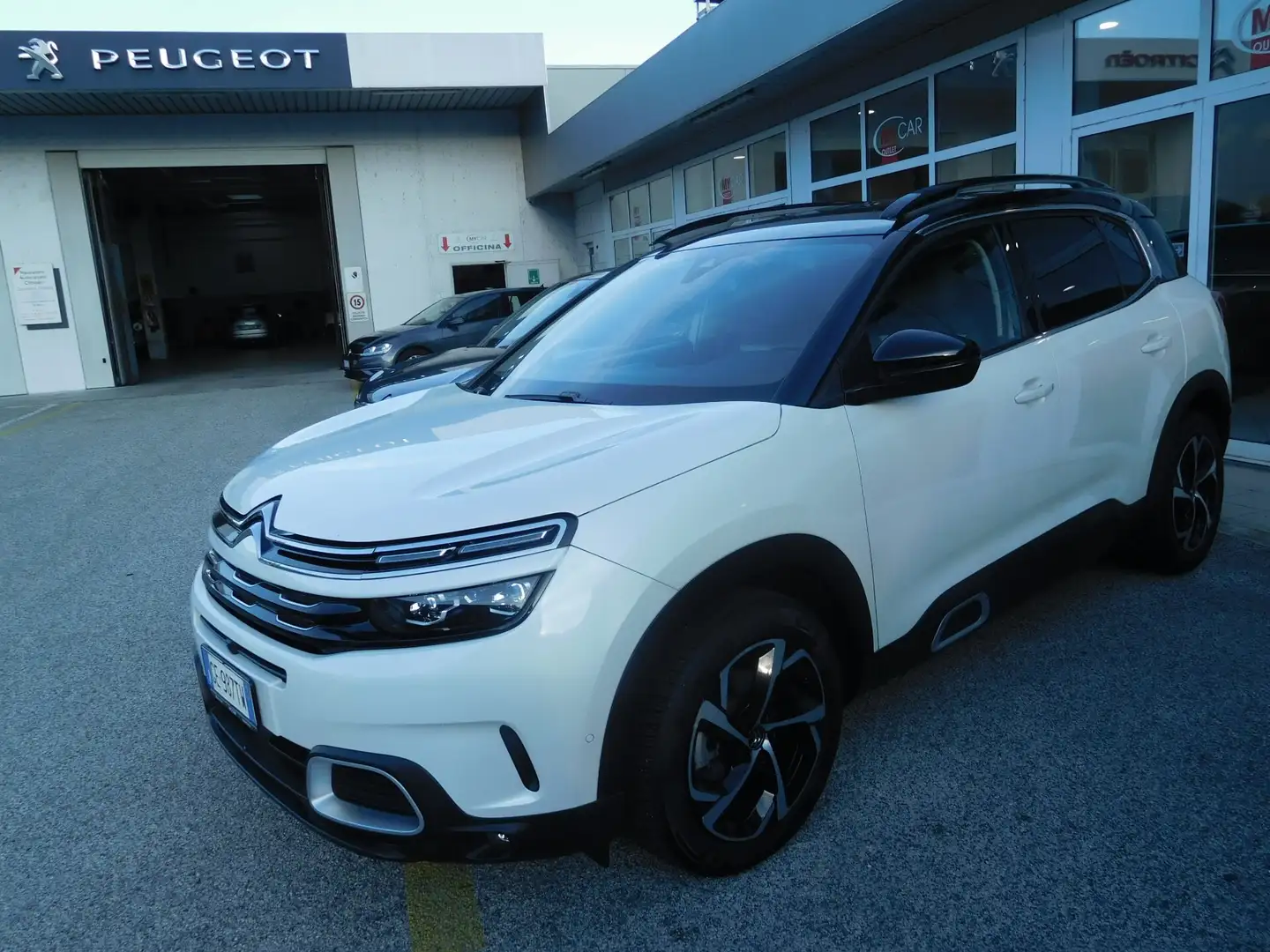 Citroen C5 Aircross C5 Aircross BlueHDi 130 S&S EAT8 Shine Weiß - 1