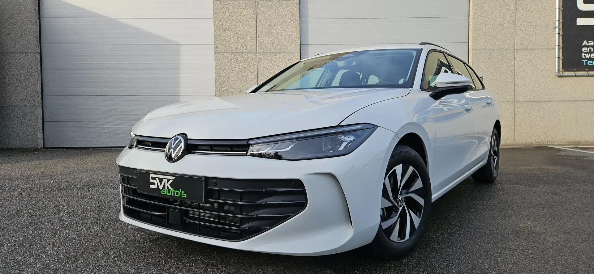 Volkswagen Passat Variant 1.5 e-TSI//DSG//NEW CAR... Wit - 1