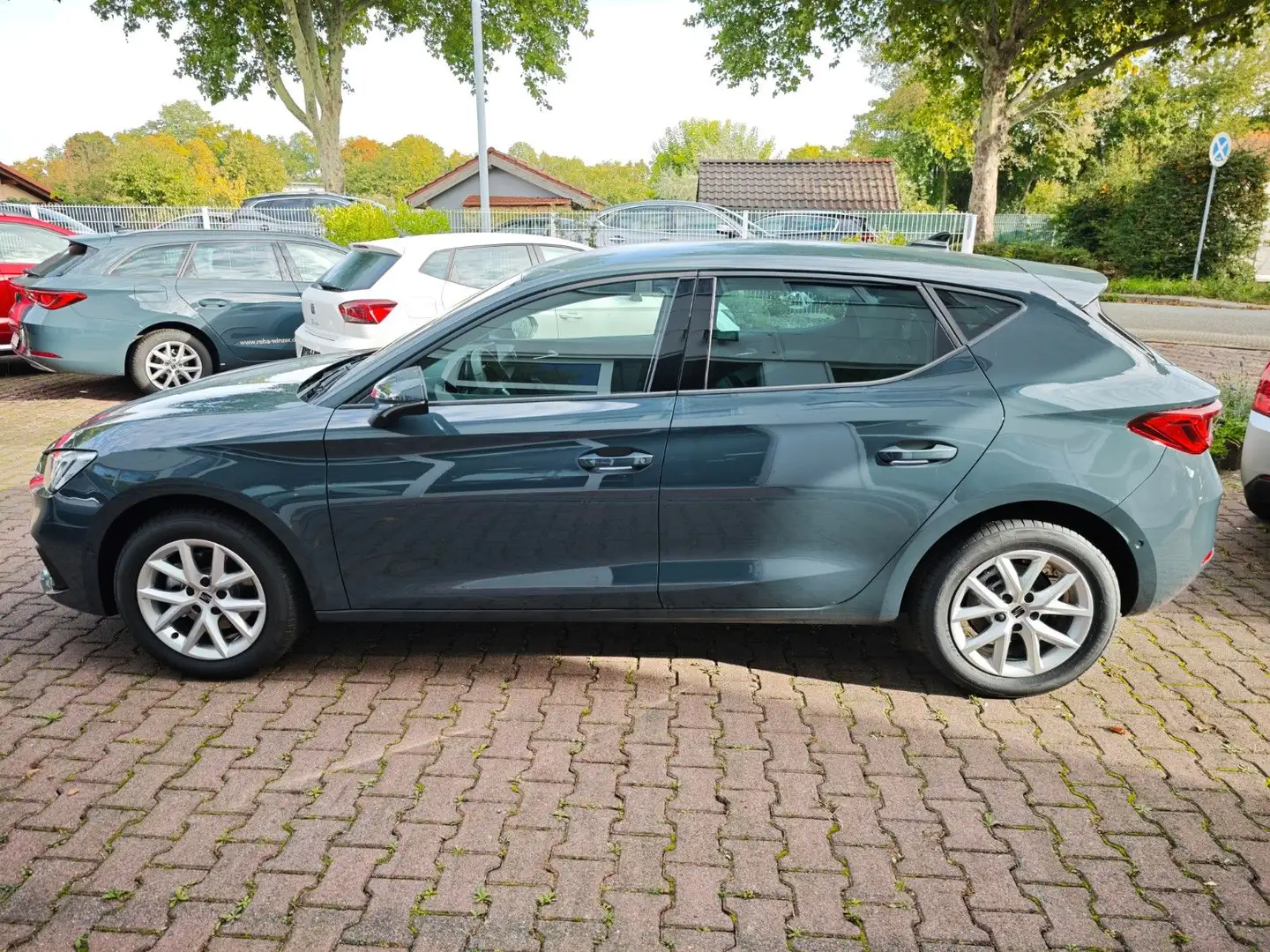 SEAT Leon 1.5 TSI 85kW Style Blau - 2