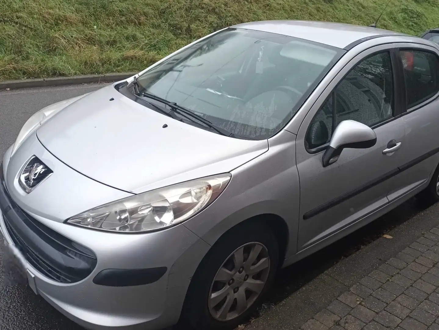 Peugeot 207 1.4i 16v Urban Argent - 2