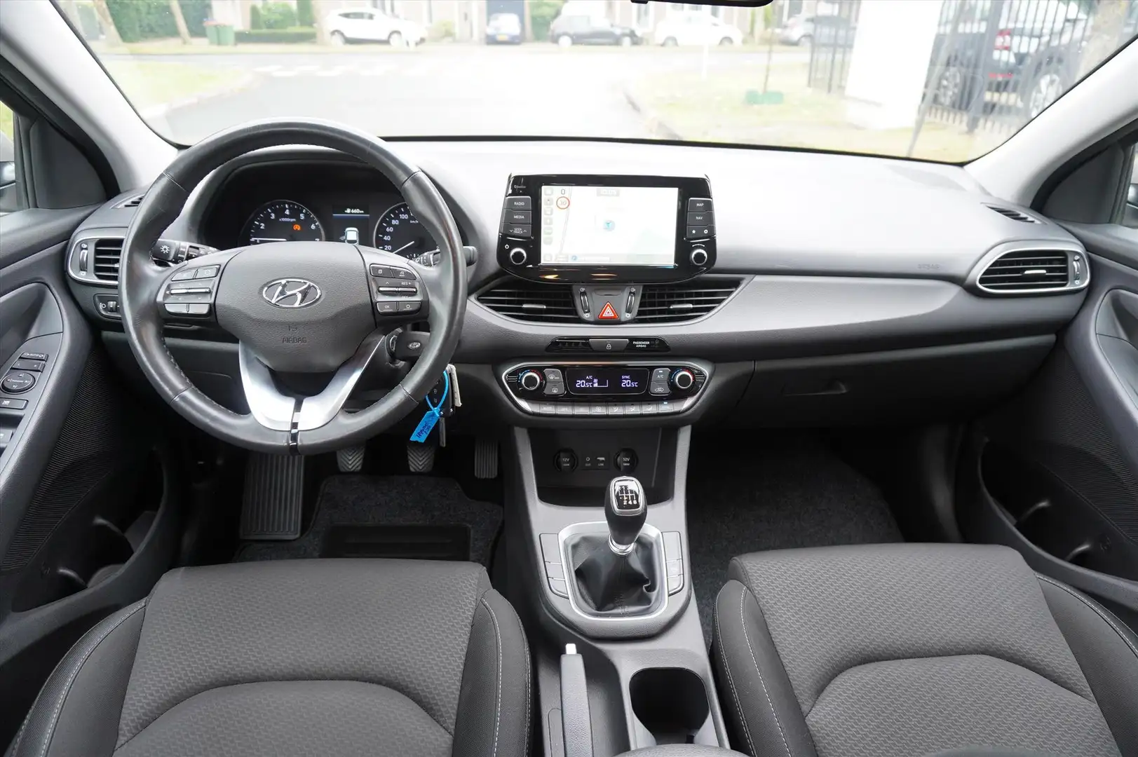 Hyundai i30 1.0 T-GDi 120pk Comfort Clima Navi 53.795 KM Grau - 2