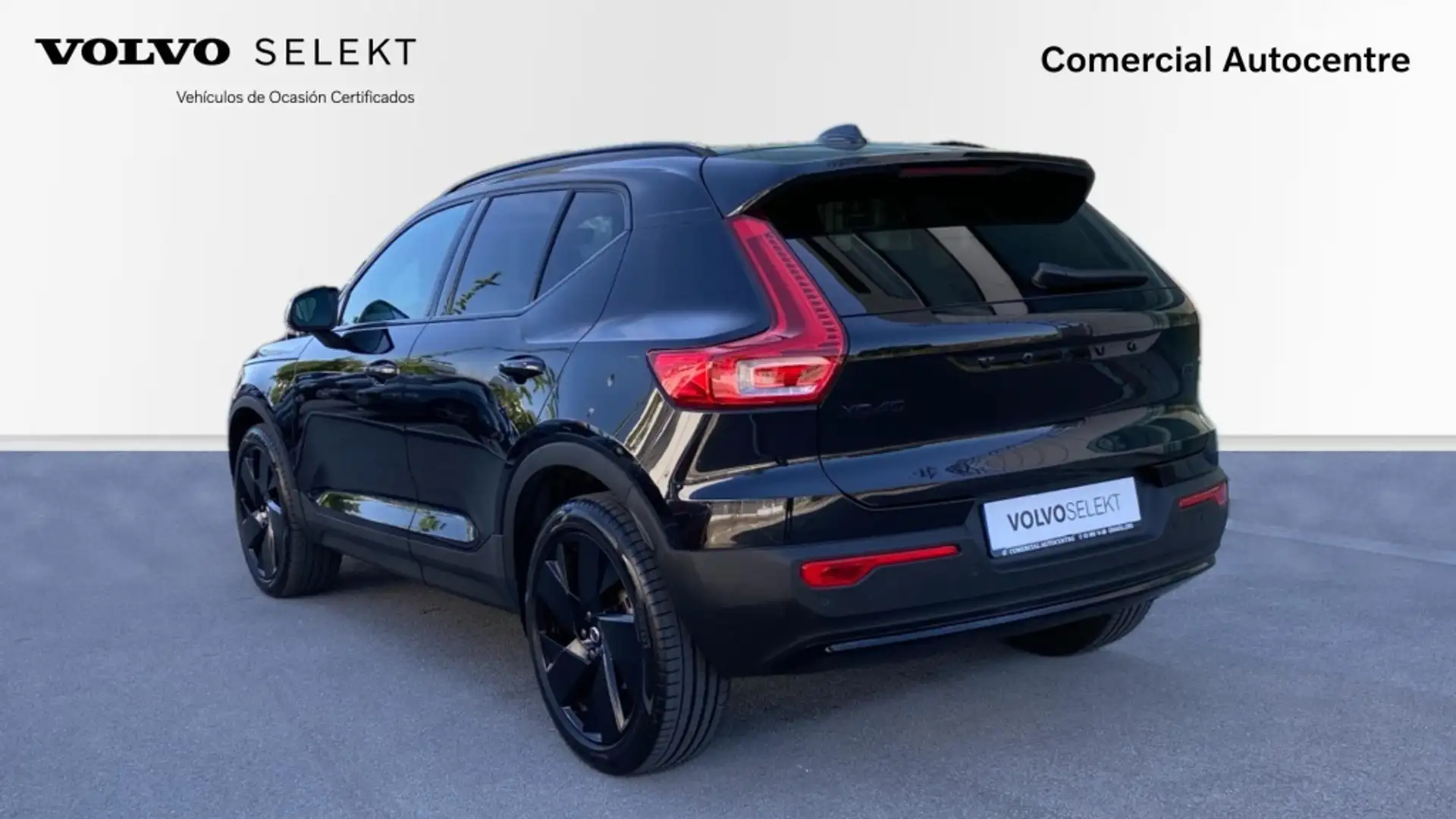 Volvo XC40 B3 Black Edition Aut. Negro - 2