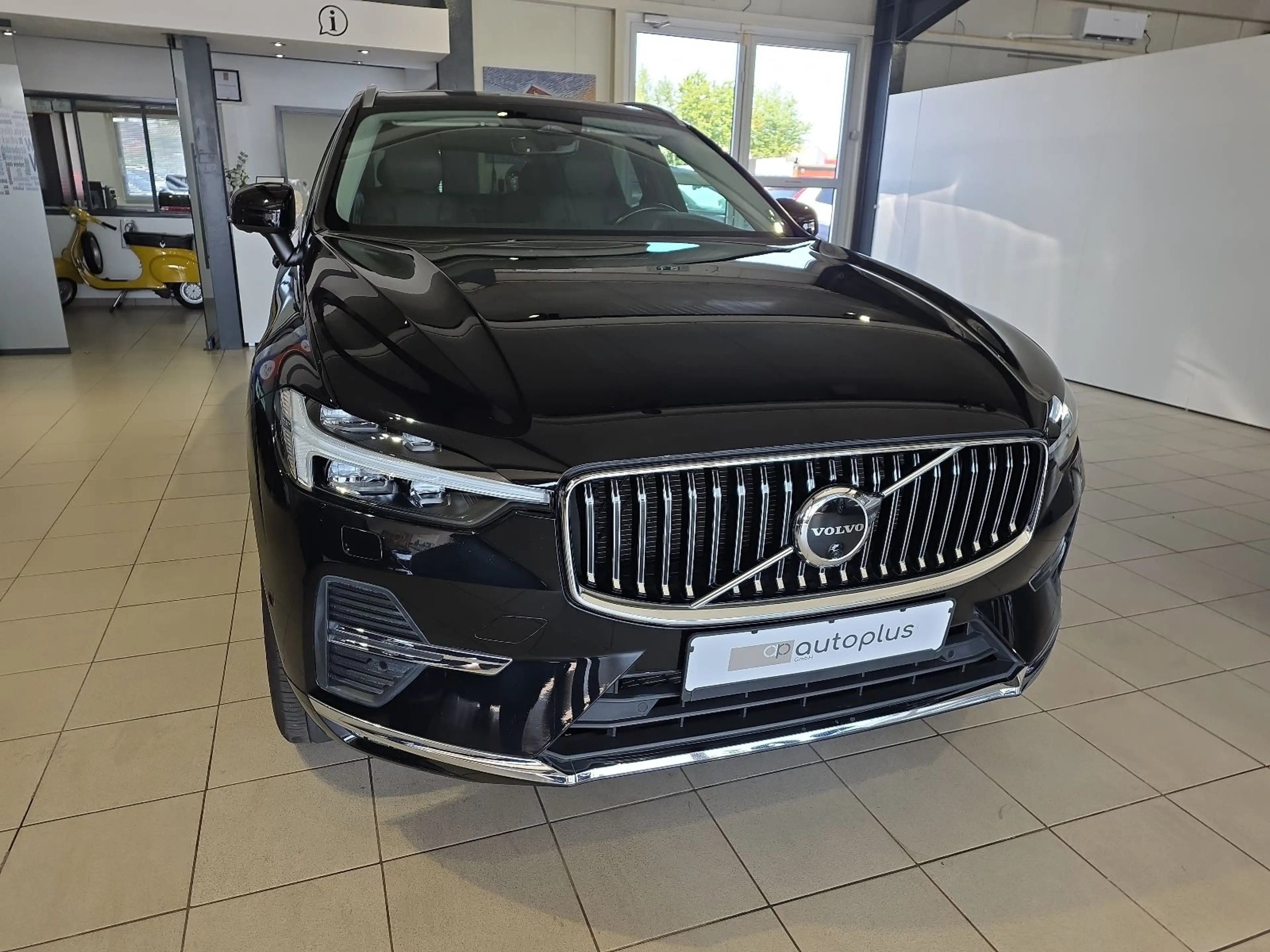Volvo XC60 B5 Inscription ACC AHK Sitzbelüftung 360° — photo 4