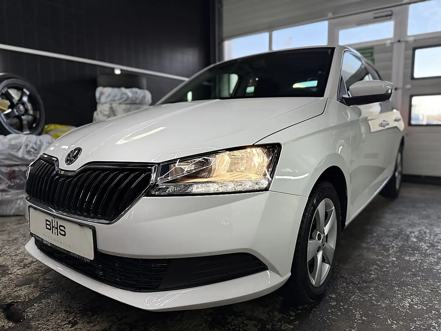 Skoda Fabia 125 1,0 Weiß - 1