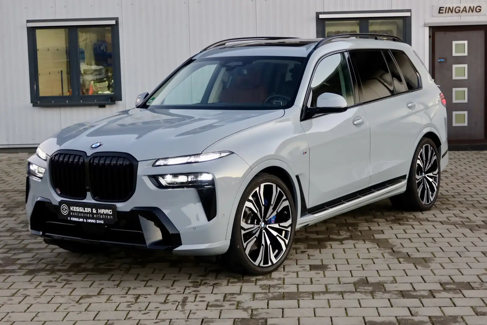 BMW X7 xDrive 40d M-Sport #KRISTAL#INTEGRAL#CARBON#SKY# Grau - 2