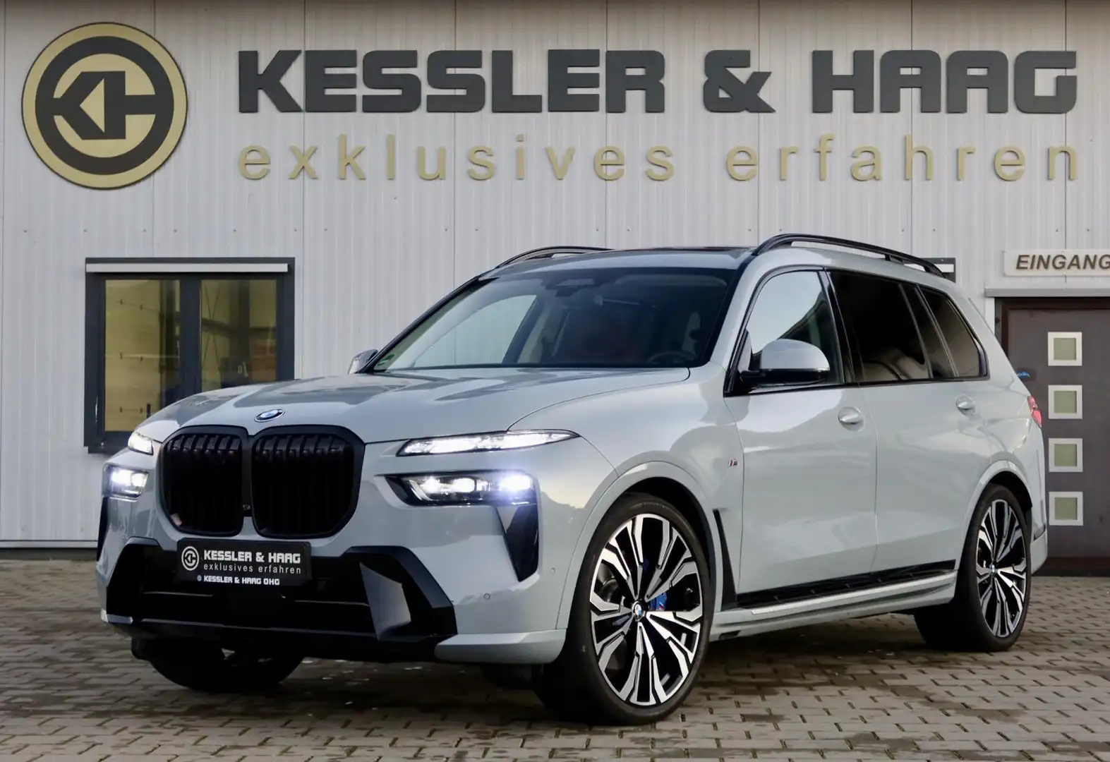 BMW X7 xDrive 40d M-Sport #KRISTAL#INTEGRAL#CARBON#SKY# Grau - 1