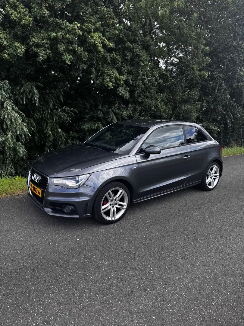 Audi A1 1.2 TFSI S line Sportpaket - 1
