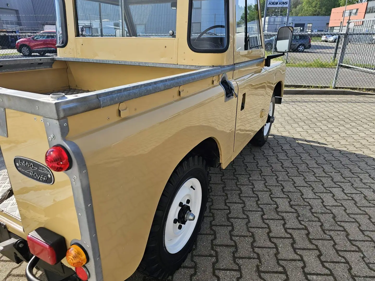 Land Rover Series Beige - 2