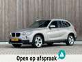 BMW X1 XDrive20i Upgrade Edition *AUTOMAAT* Grijs - thumbnail 1