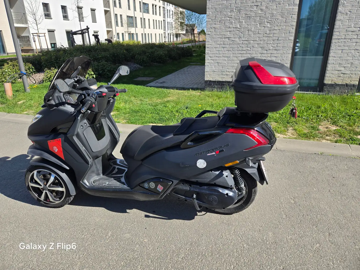 Peugeot Metropolis RS 400 Black - 2