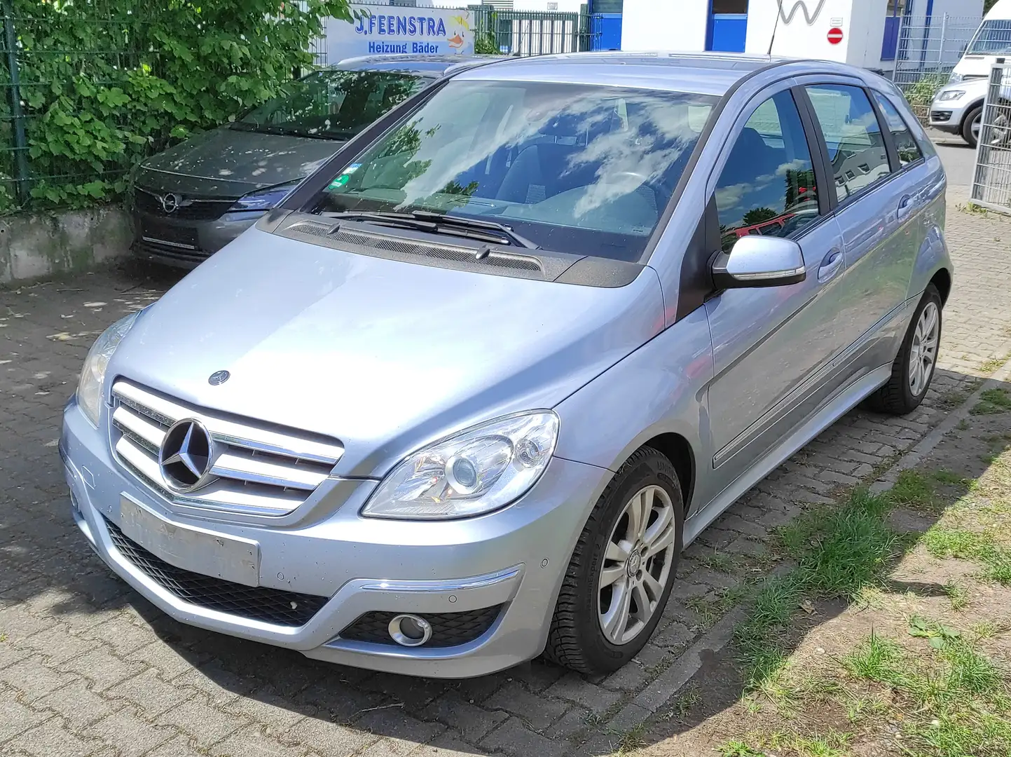 Mercedes-Benz B 200 B 200 CDI KLIMA PDC ALLWETTER SHZ 6-GANG BC EURO-4 Modrá - 1