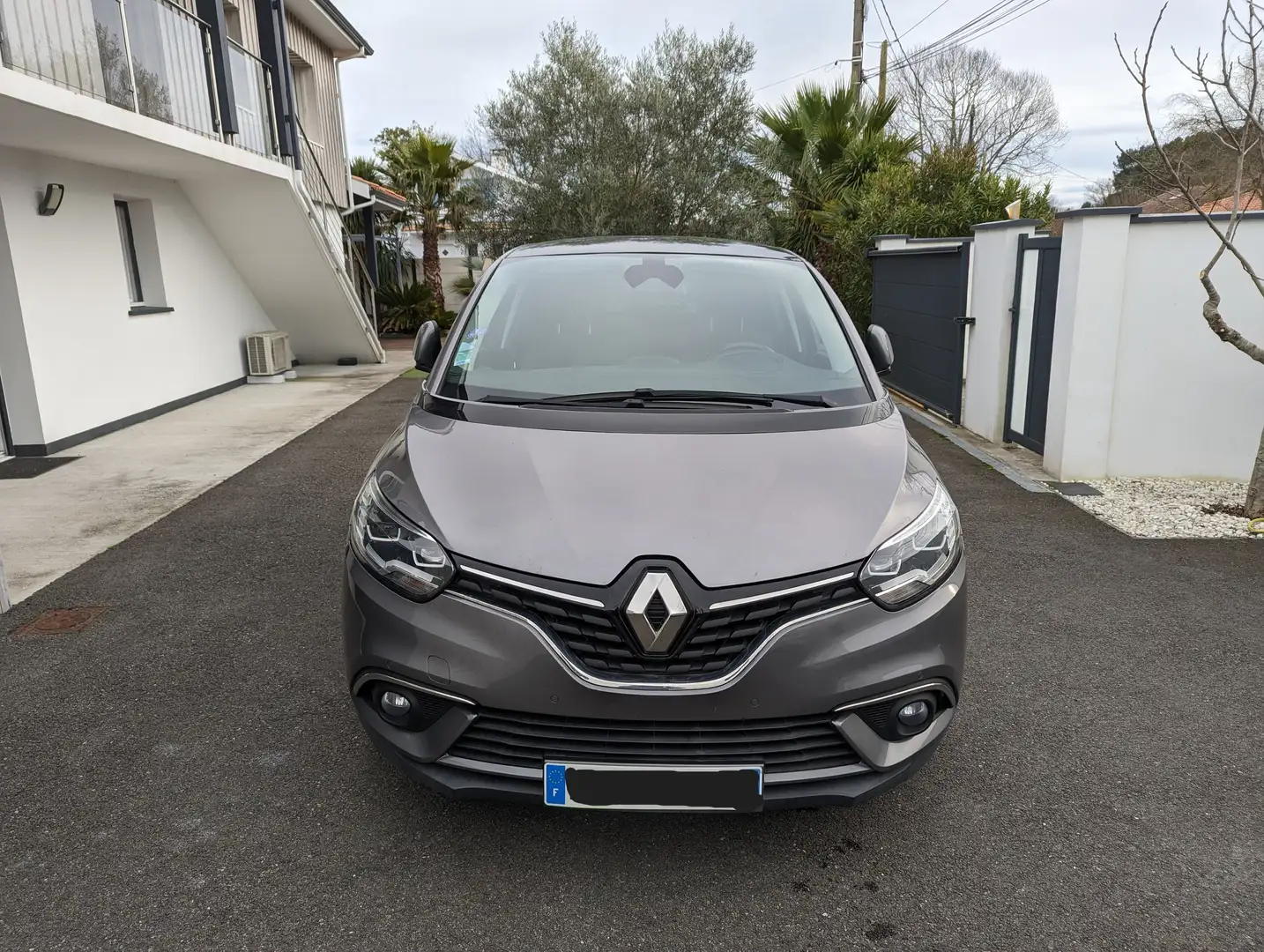 Renault Scenic TCe 140 Energy Intens Argent - 1