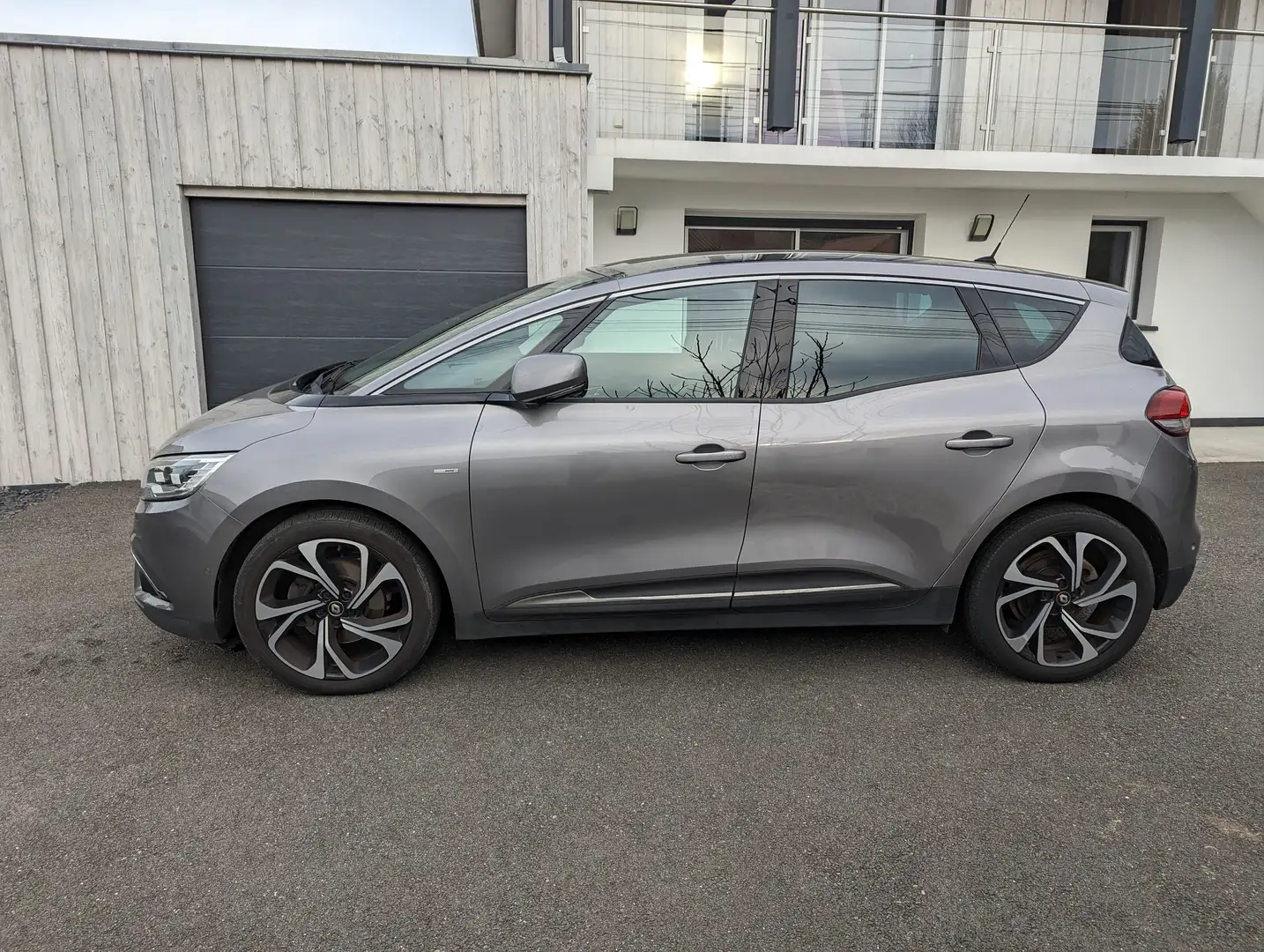 Renault Scenic TCe 140 Energy Intens Argent - 2