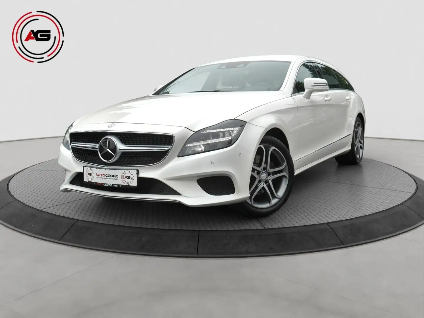 Mercedes-Benz CLS 250 CLS 250d 4Matic COMAND STANDH KAM DISTR+ White - 1