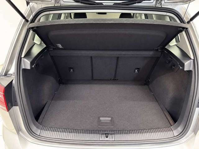 Volkswagen Golf Sportsvan — photo 17