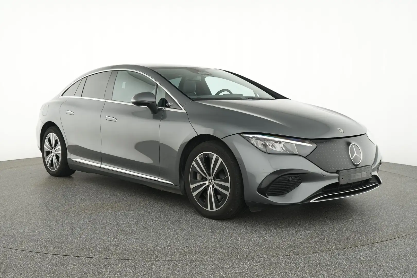 Mercedes-Benz EQE 300 Business Line Grijs - 2