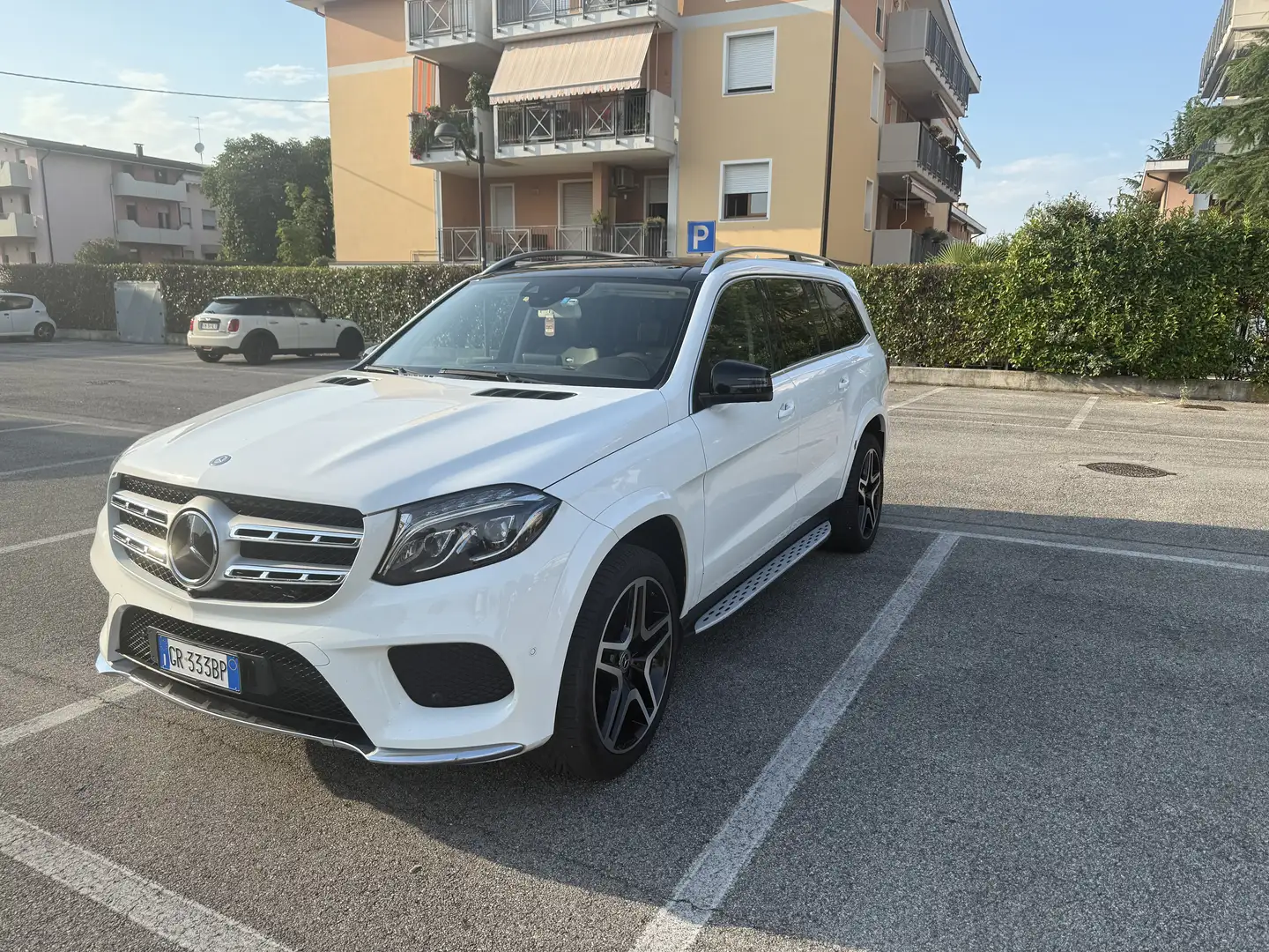 Mercedes-Benz GLS 350 d Premium Plus 4matic auto - 1