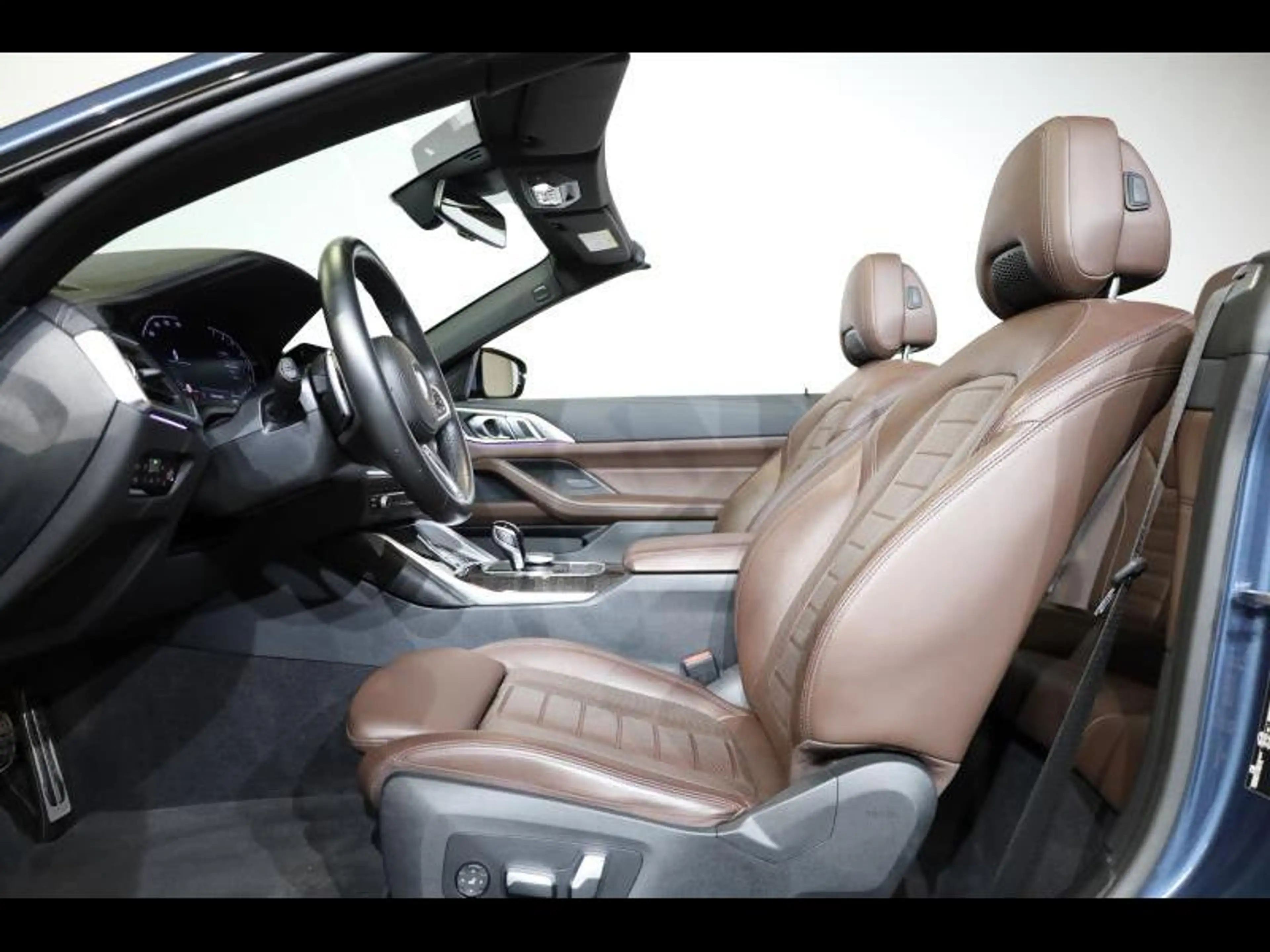 BMW 420 i Cabrio Kit M Sport — photo 14