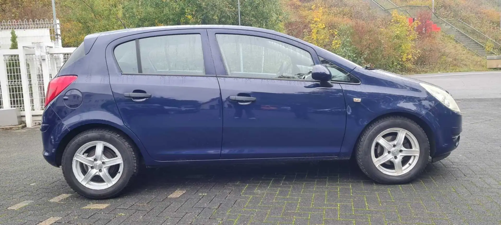 Opel Corsa Corsa /voll Scheckheft/Klima/4-türig - 1