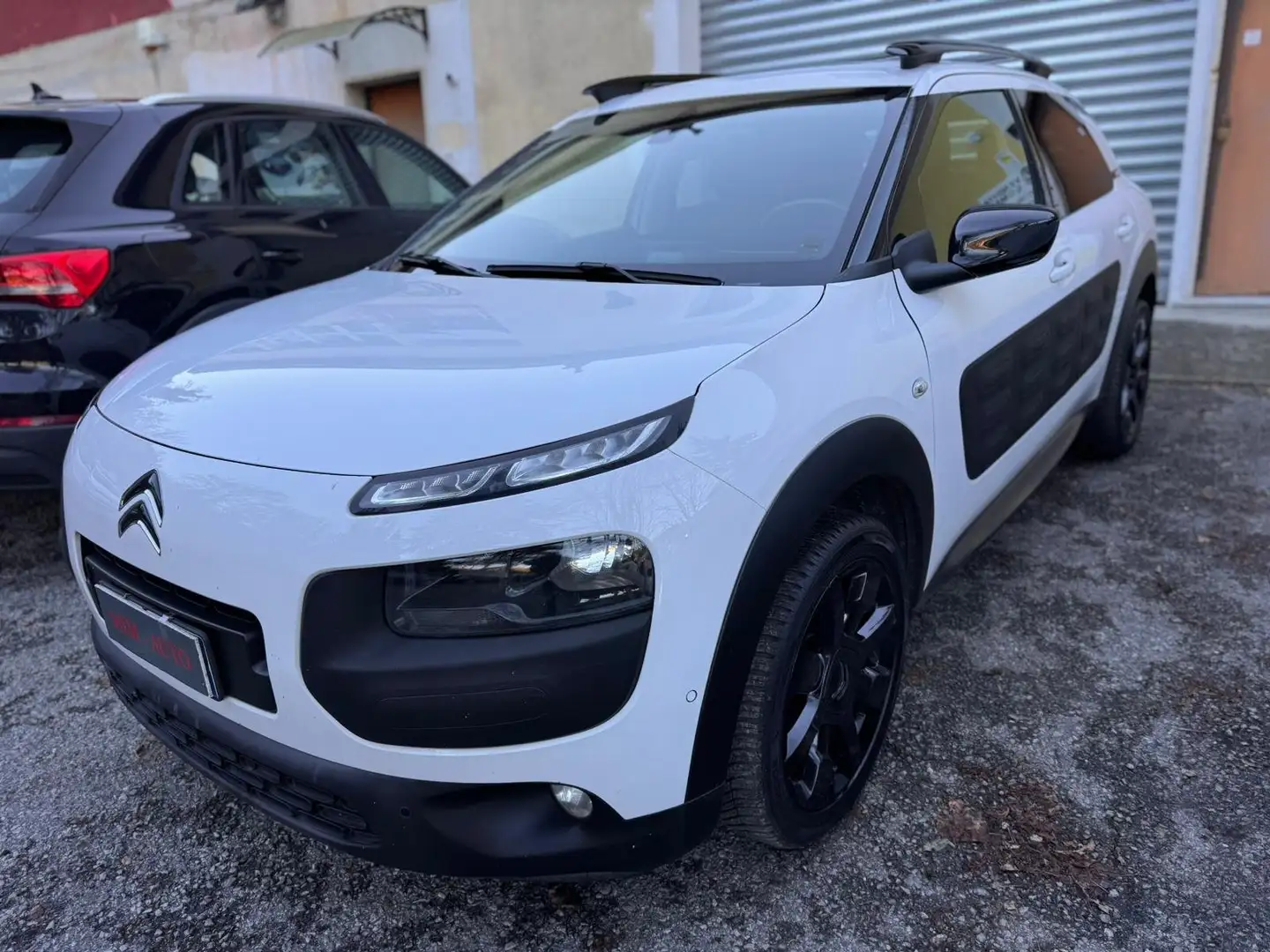 Citroen C4 C4 Cactus 1.2 puretech Shine AUTOMATICA GARANZIA! Bianco - 2