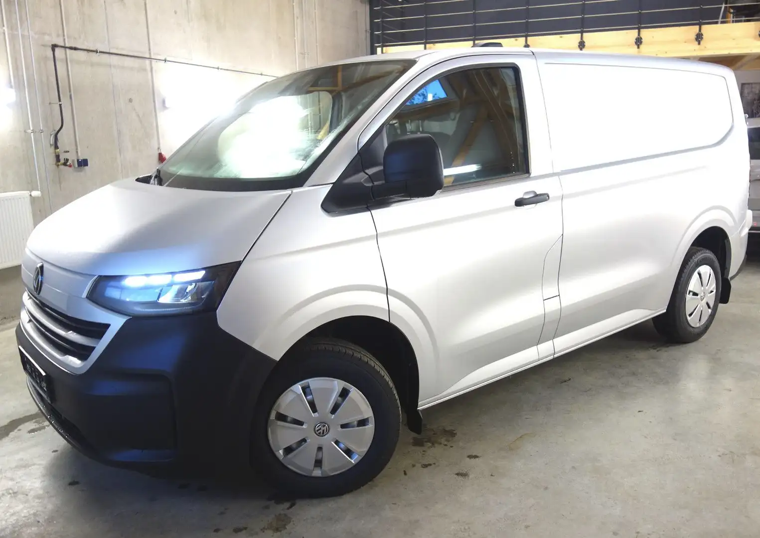 Volkswagen VW T7 Transporter Kasten L1 Kamera AHK Silber - 1