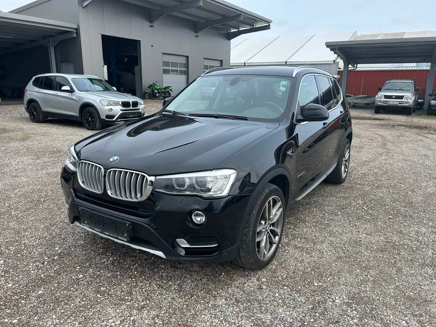 BMW X3 xDrive 20 d Schwarz - 1