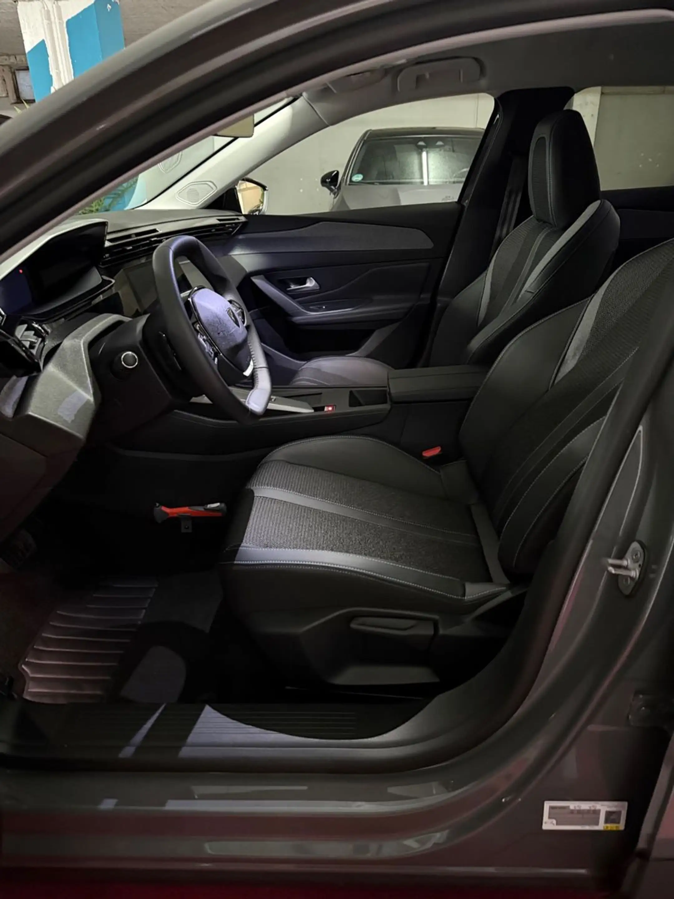 Peugeot 408 Hybrid 136 Allure AppCar Assist 1Hand — photo 5