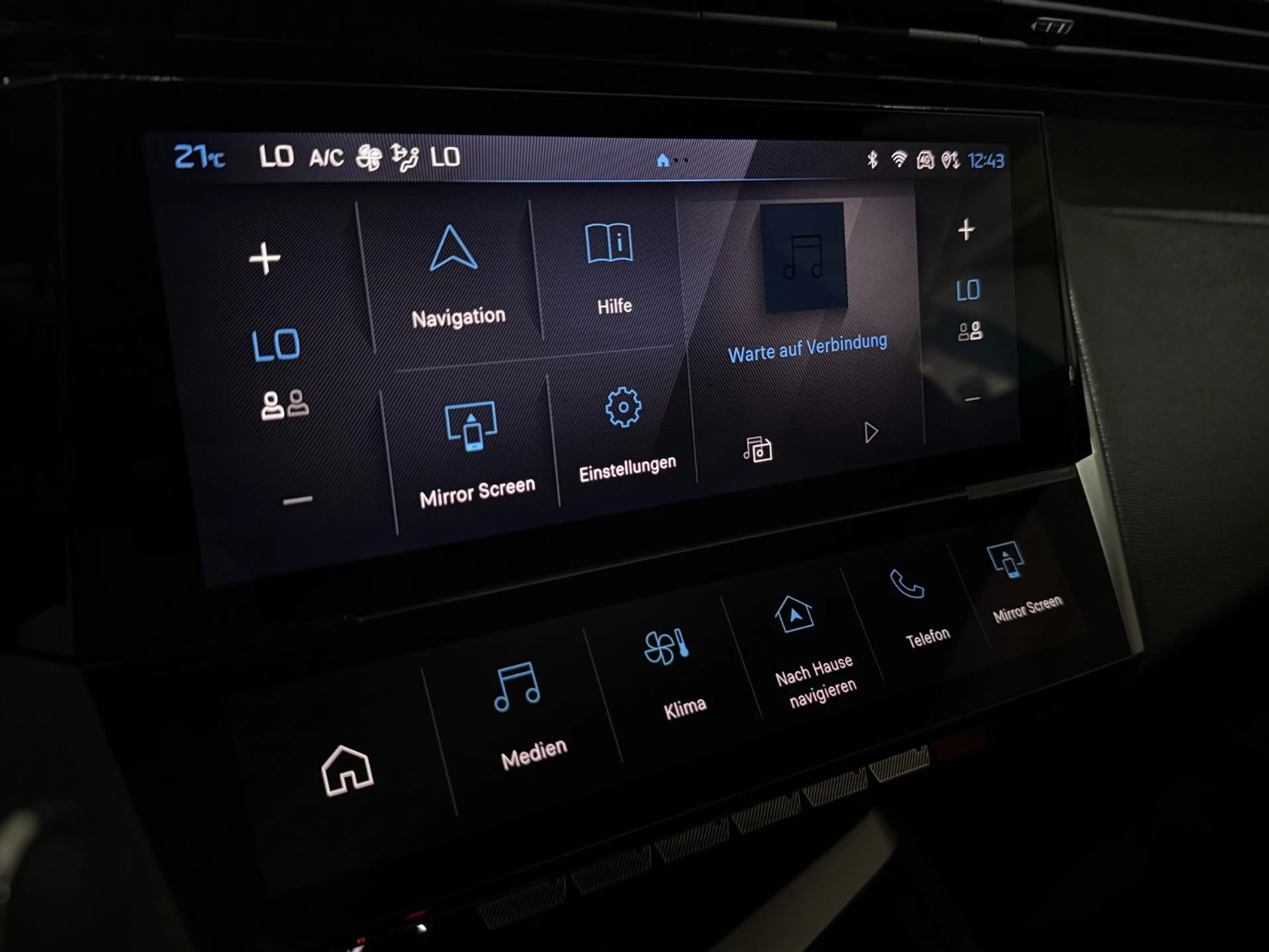 Peugeot 408 Hybrid 136 Allure AppCar Assist 1Hand — photo 15