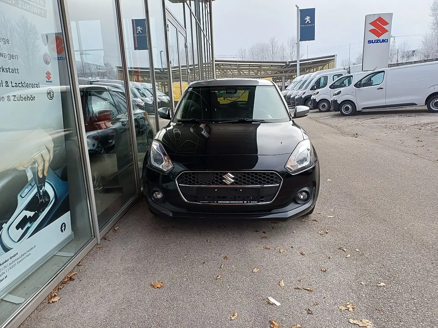 Suzuki Swift 1,0 Hybrid DITC Flash Schwarz - 2